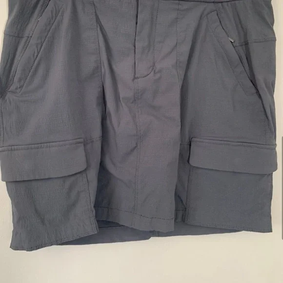 Athleta Charcoal Grey Cargo Trekkie Skort Shorts Skirt Sz 12 - Picture 7 of 11